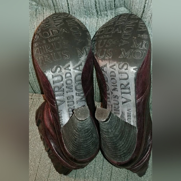 Virus purple heeled boots. - Picture 3 of 6